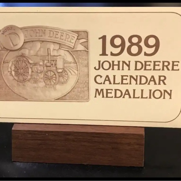 1989 John Deere Model D Calendar Medallion NEW IN BOX - Picture 4 of 7